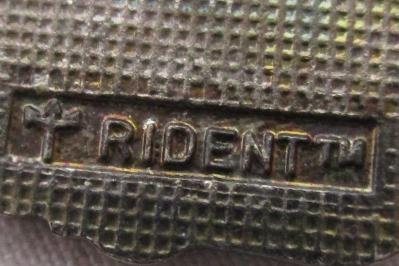 St. Croix Pin Seavenger's Trident Super Dive Store Trident Gold Tone Lapel