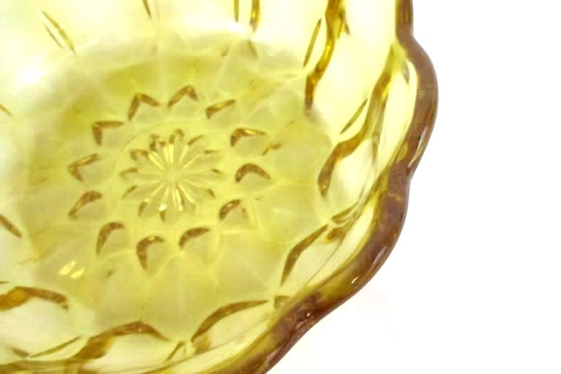 Lot 2 Anchor Hocking Fairfield Amber Salad Dessert Bowls Scalloped Gold Yellow