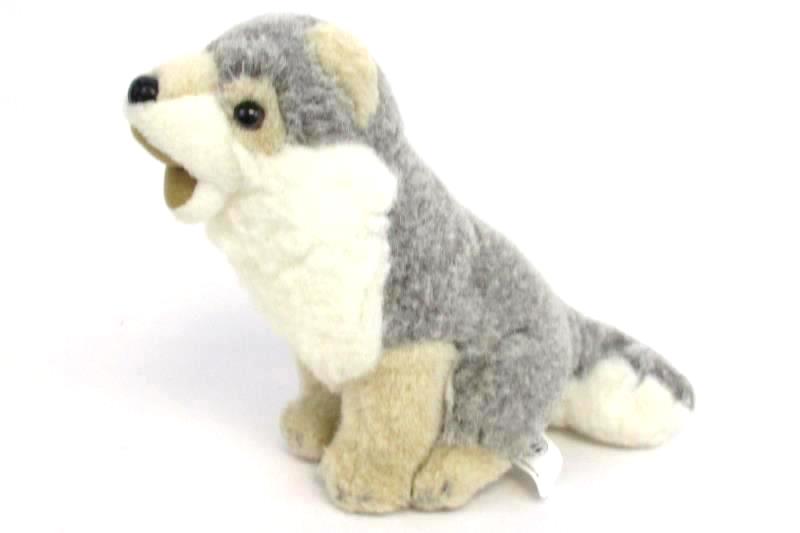 Defenders Of Wildlife Plush Howling Wolf Retired 9in Tall