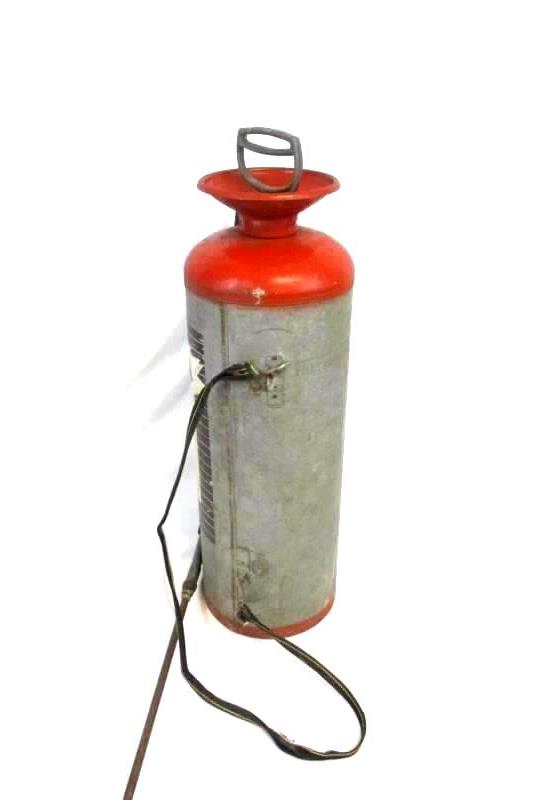 Vintage R.E.Chapin MFG Works Compressed Air Sprayer No. 135 Batavia, NY USA