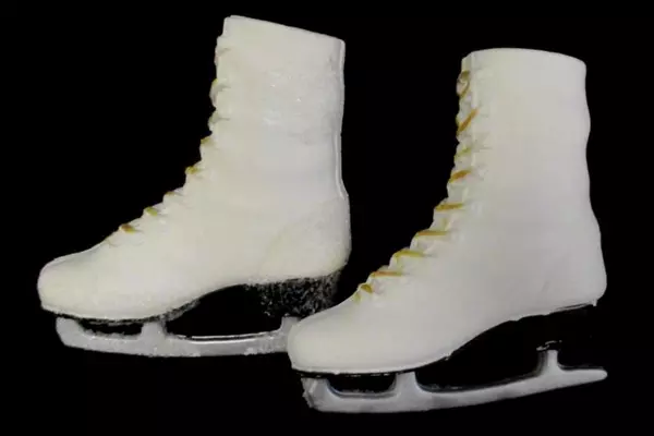 Pair Collectible White Plastic Miniature Ice Skates Planter Cake Topper Decor