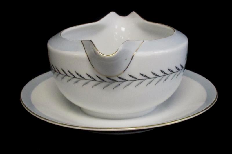 Fuji China Island Wreath Vintage Gravy Bowl Attached Saucer Floral Gold Rim