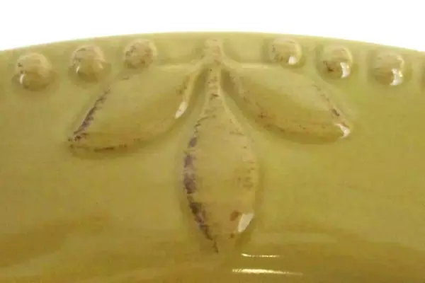 Signature Housewares Sorrento Stoneware Serving Plate 14in Leaf Design Gold