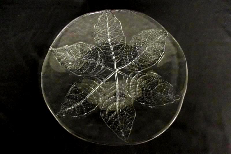 Dansk Vintage Textured Clear Press Glass Serving Plate Platter 13in Leaf Pattern