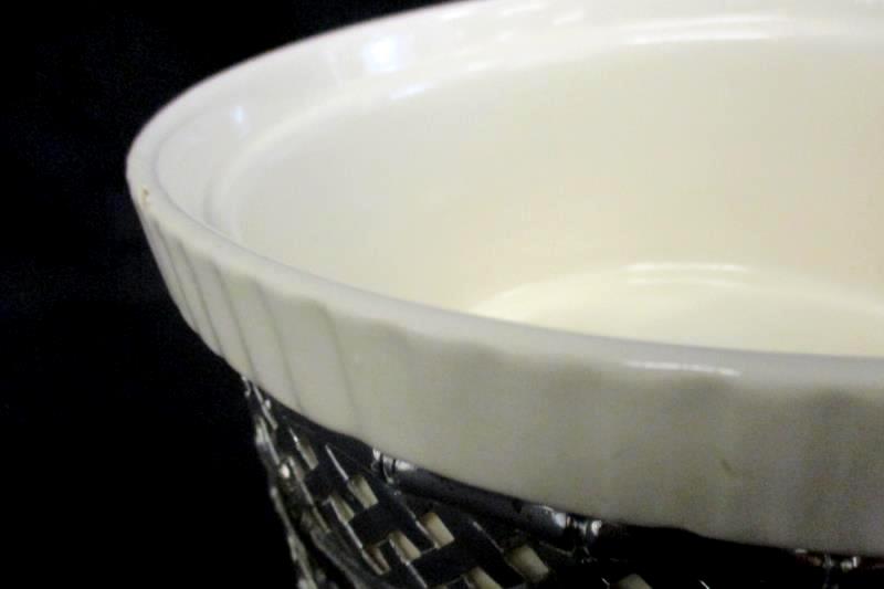 Vintage Oven To Tableware Off White Casserole Dish Silver Metal Holder England