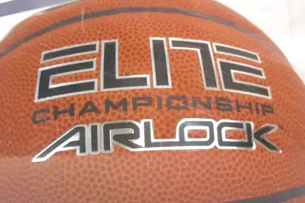 Elite Championship Basketball Signed Trail Blazers Victor Claver Meyers Leonard