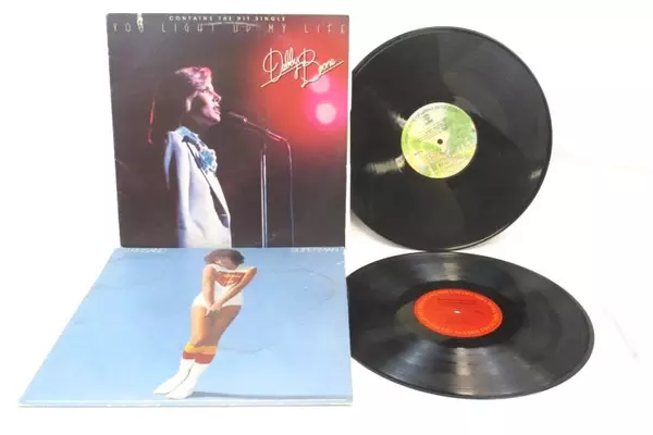 Lot of 4 Pop 33RPM Vinyl Records Debby Boone Streisand Victor Borge Andre Toffel