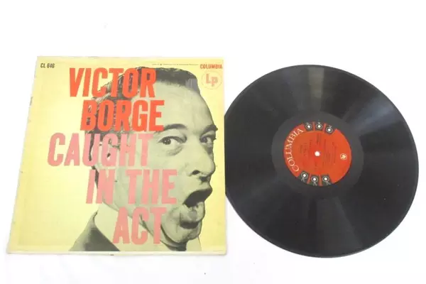 Lot of 4 Pop 33RPM Vinyl Records Debby Boone Streisand Victor Borge Andre Toffel