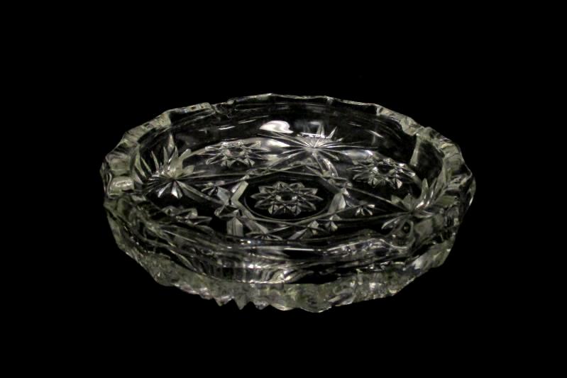 Vintage Anchor Hocking Prescut Clear Large Ashtray 7 3/4in