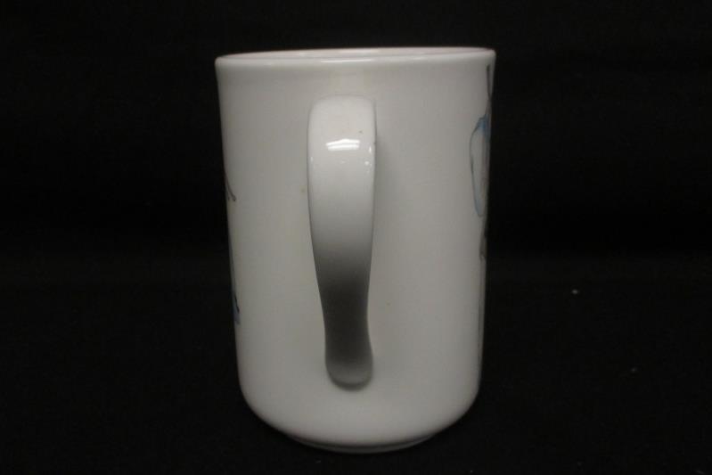 Hankook Fine China Coffee Tea Mug 9222 Korean Man in Traditional Clothing