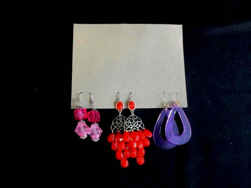 Lot of 8 Pairs Dangle Earrings Multi Color Plastic Beads Rhinestone Pink Black