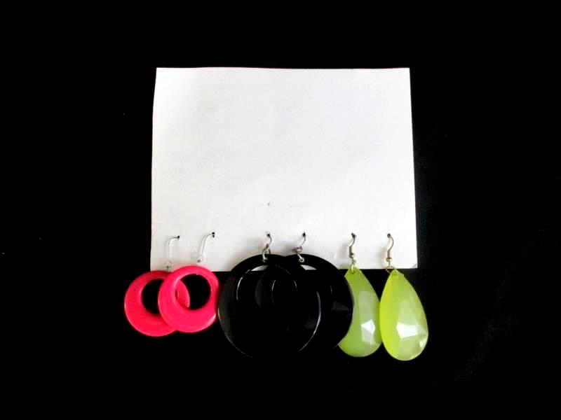 Lot of 8 Pairs Dangle Earrings Multi Color Plastic Beads Rhinestone Pink Black