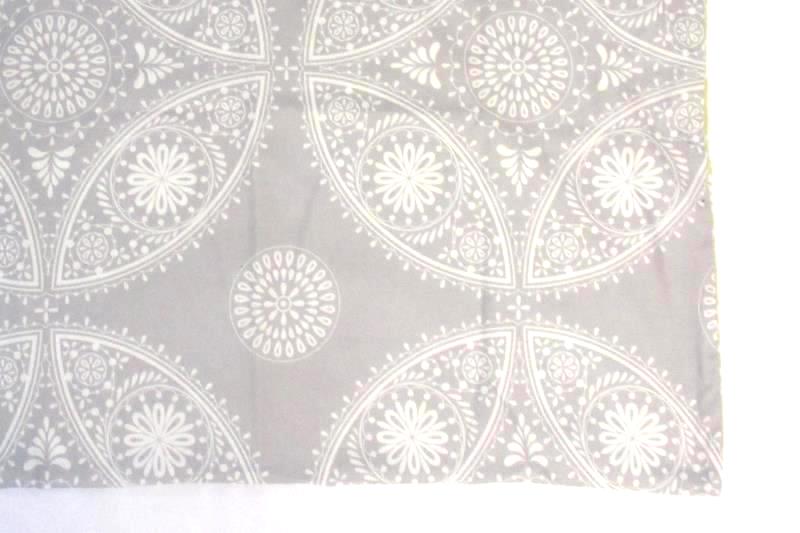 Storehouse Duvet Cover White Yellow Gray Floral Buttons Pillow Sham Size 90 X 90
