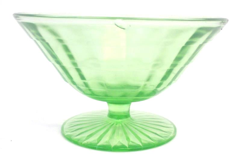 Lot of 8 Anchor Hocking Green Depression Glass Dessert Dishes and Serving Dish