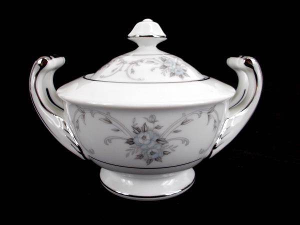 Fleurette by Empress #601 Lidded Sugar Bowl Japan Blue Gray Roses Leaves Scrolls