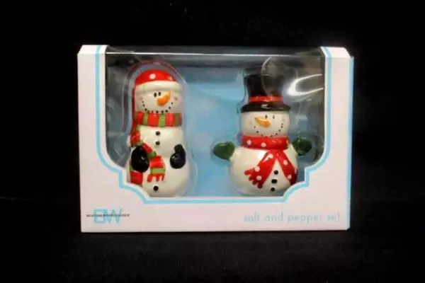 Boston Warehouse Snowman Salt And Pepper Shaker Set 91063 Original Box
