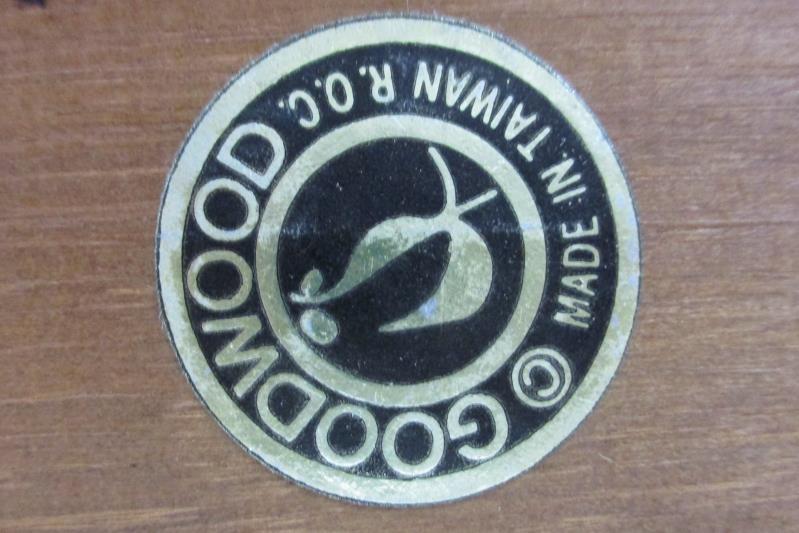 Vintage Goodwood 11 Coaster Set Wood Brass Box Taiwan