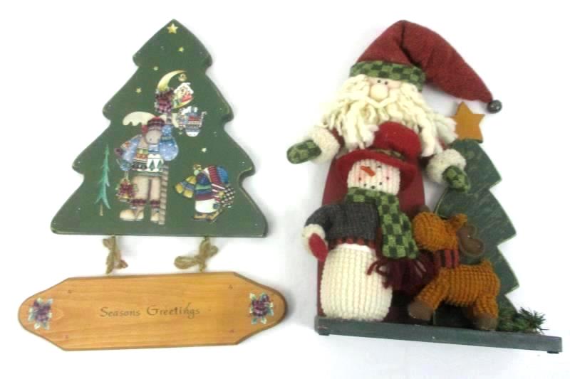 Lot of 2 Wooden Christmas Decoration Santa Moose Snowman Reindeer