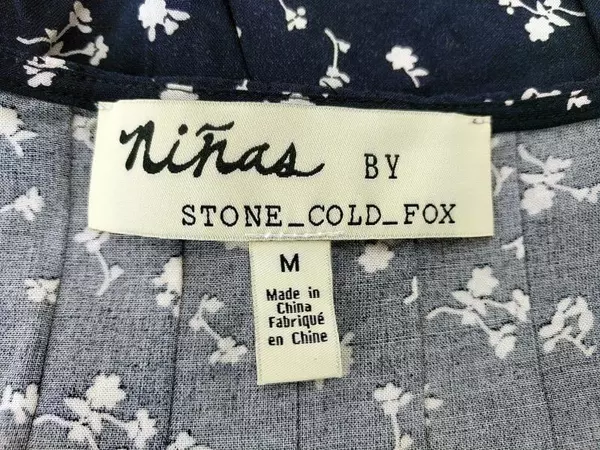 Ninas Stone Cold Fox Women's Crop Top Bell Sleeve Floral Navy Boho Size Medium