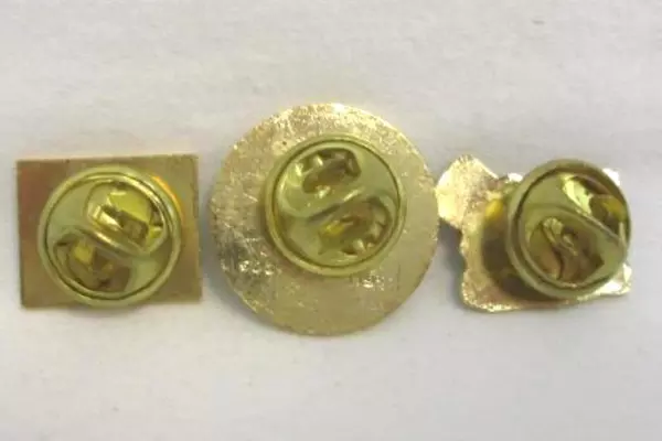 Lot of 3 Oregon Souvenir Pins Astoria Springfield Greeters WindJam North West