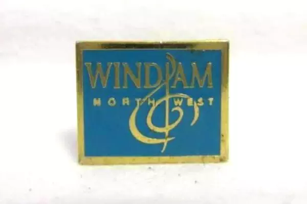 Lot of 3 Oregon Souvenir Pins Astoria Springfield Greeters WindJam North West