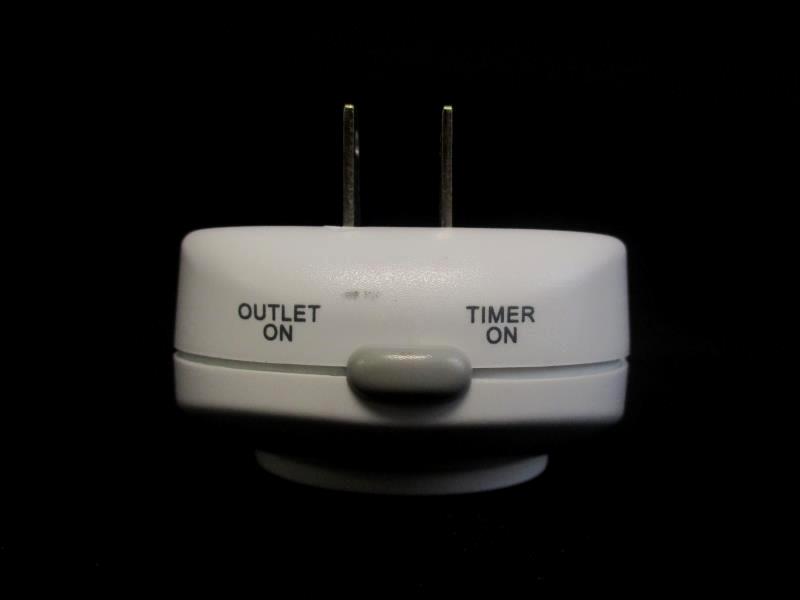 GE Security Timer 15151 Indoor Automatic Light Plug In 125V 60Hz White