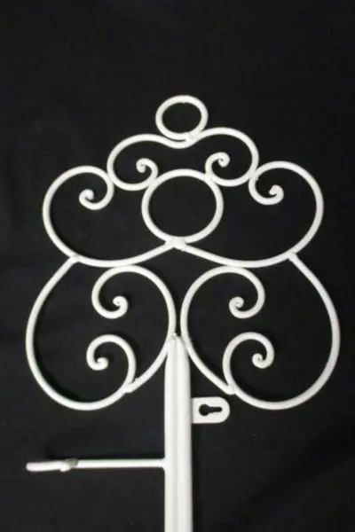 White Iron Skeleton Key Shaped Coat Rack Wall Mount
