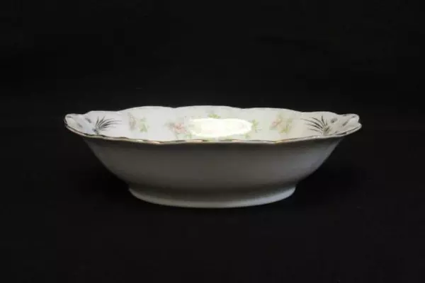 TK Thun Oval Vegetable Bowl Bohemia Czechoslovakia THU172