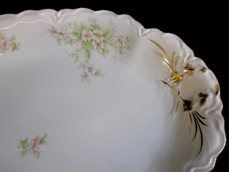 TK Thun Large Meat Platter Bohemia Czechoslovakia THU172