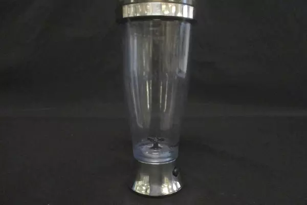 Rabbit Electric Mixing Smoothie Bottle Battery Powered Plastic Stainless Top