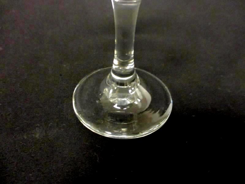 Set of 2 Wine Glasses Clear With Stem 5.5" Tall Dinner Parties Dinner Friends