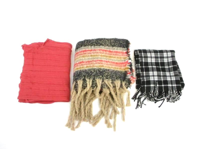 Lot of 3 Women's Scarfs Shoulder Blanket Berkshire Cashmyarn Polyester Fringe