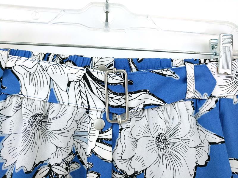 Lovers And Friends Fountain Skirt Floral Belted Blue White Snap Down Size Large