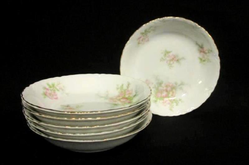Lot of 6 TK Thun 5.25 Inch Fruit Bowls Bohemia Czechoslovakia THU172