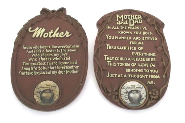 Lot of 2 "Tiny's Cashmere, Wash" Mother and Mother and Dad Wall Plaques