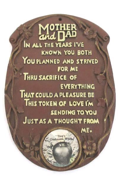 Lot of 2 "Tiny's Cashmere, Wash" Mother and Mother and Dad Wall Plaques