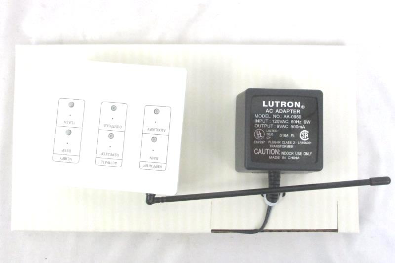 Radio RA Lutron Repeater White 120 VAC 60Hz RA-REP-WH In Original Box