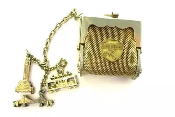 Vintage 1960’s Las Vegas Metal Mesh Coin Purse With Charms