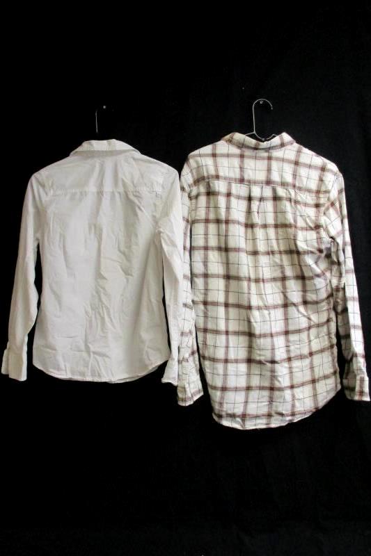 Lot of 2 Women's Tops Croft & Borrow Merona Button Down Collared Plaid Size S