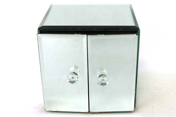 Allure By Jay Cube Shaped Mirrored Jewelry Box