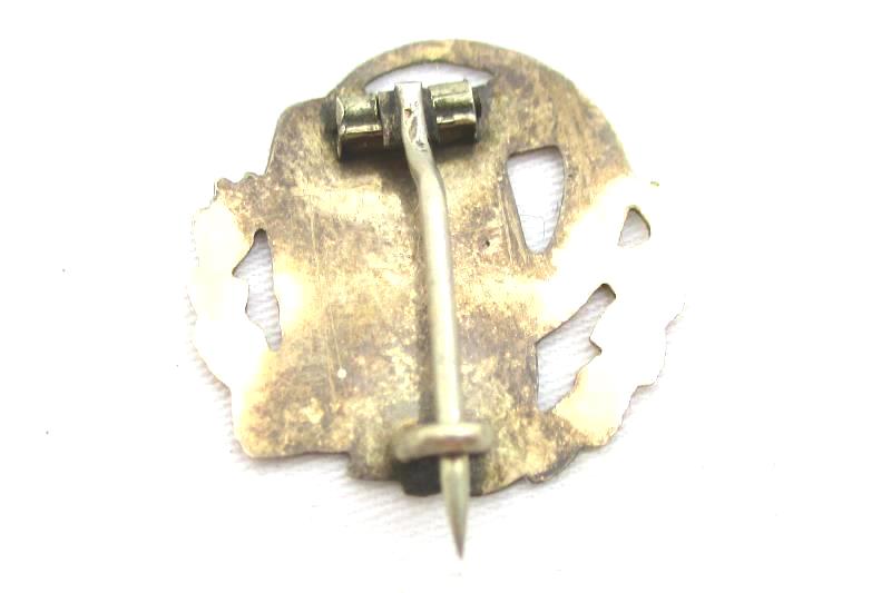 Lot of 2 Vintage Music Pins Gold Tone KK Music LM Metal Script Music Stand