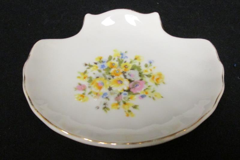 Vintage Shell Shaped China Trinket Dish White Gold Tone Trim Floral Pattern