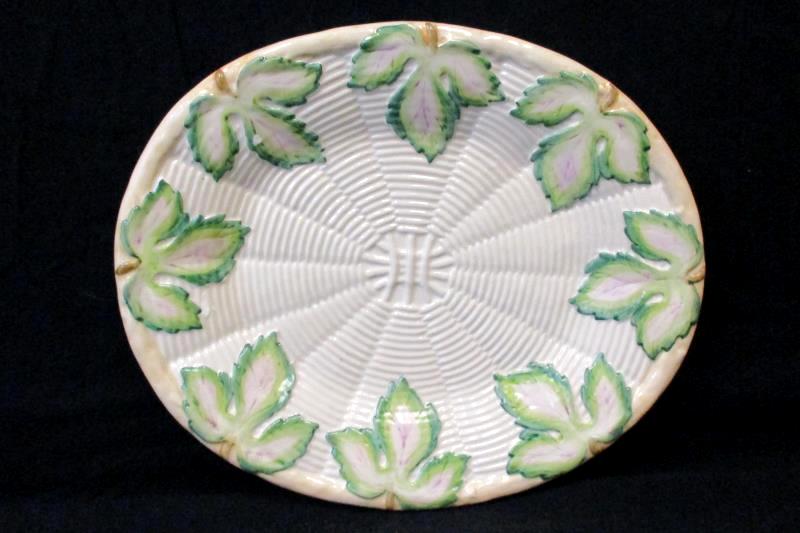 Set of 2 Ceramic Serving Dishes Fruit Bowl and Plate Grape Leaf Pattern Portugal