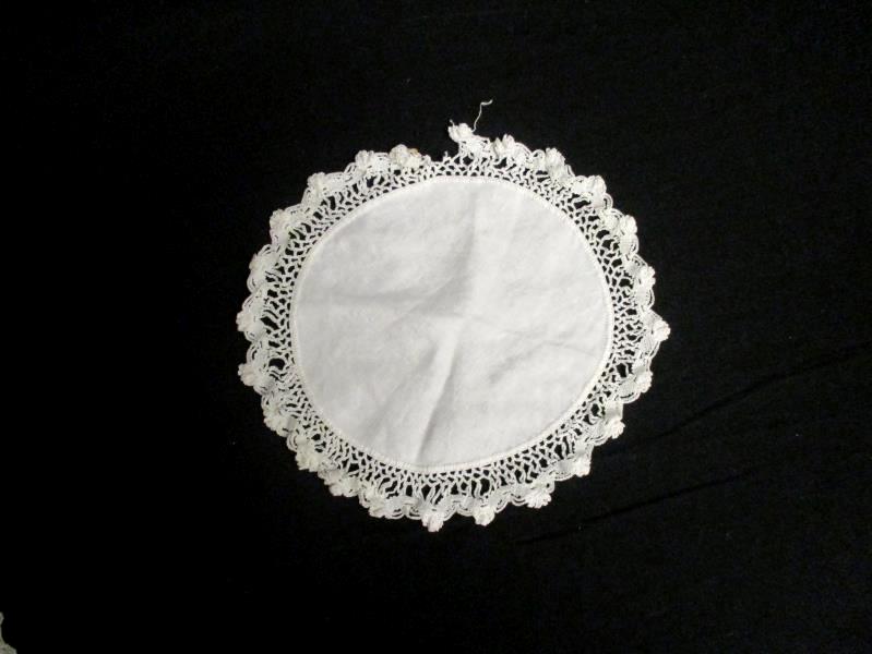 Lot Of 2 Small Matching Handmade Crochet Dollies Lace Trim Circle White Home