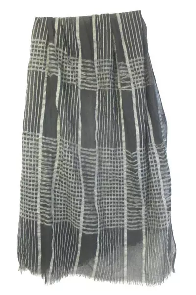 Mossimo Afgan Scarf Gray Black Chunky Plaid Knit One Size Fringe Edges