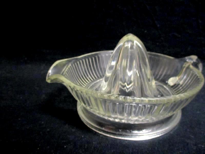 Large Vintage Clear Glass Juicer Reamer With Handle & Spout Panel Ribbed Sides