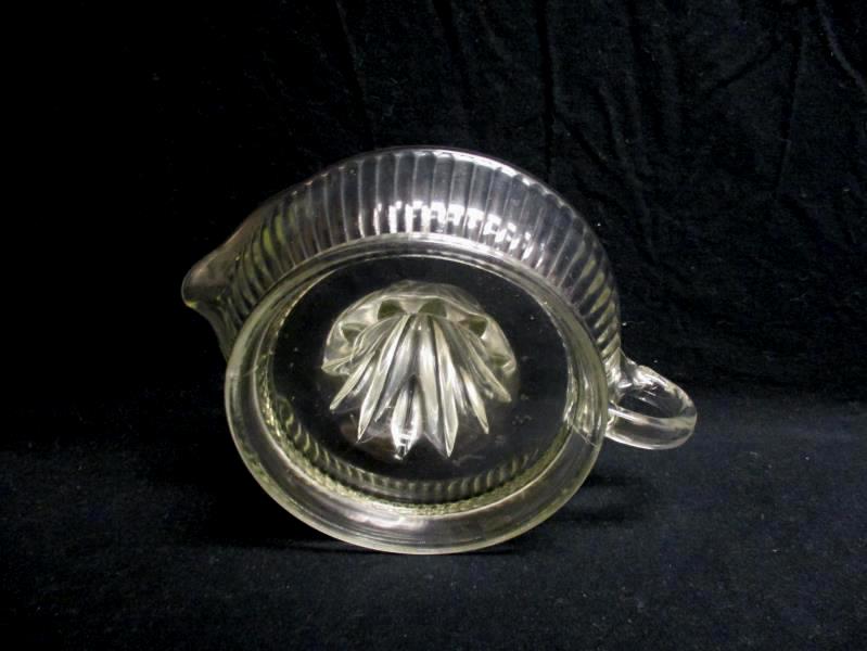 Large Vintage Clear Glass Juicer Reamer With Handle & Spout Panel Ribbed Sides