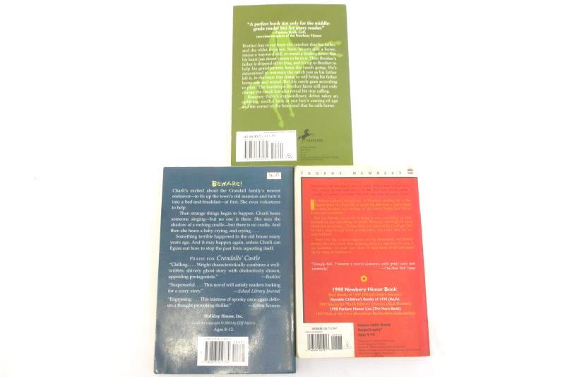 Lot of 3 Paperback Novels Ages 8-12 Wringer Heart of a Shepherd Crandall Castle