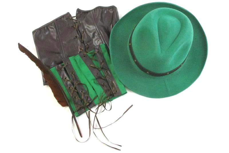 Dreamgirl Robyn Da Hood Women's 4 Piece Costume Set Size Small Missing Bag