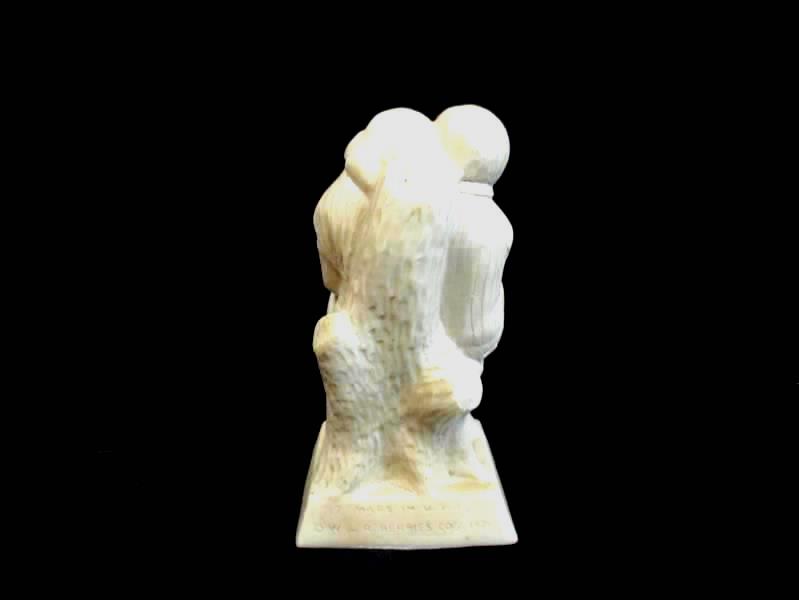 1971 Russ Berries Figurine 717 We Can Work It Out Man Woman Tree B13